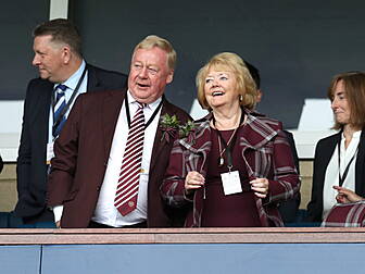 Hearts chief Budge tells playe...